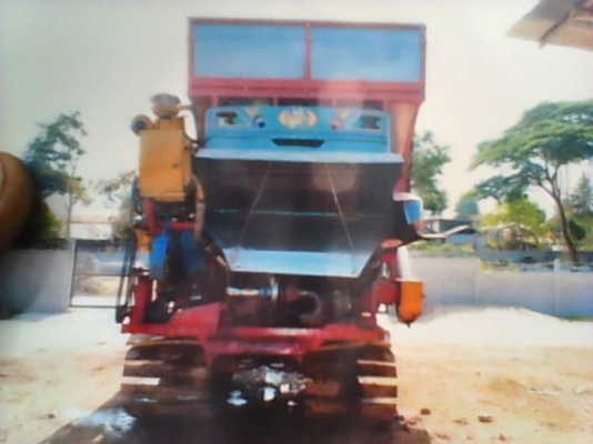 รถเกี่ยวข้าวไทยเจริญ ปั๊ม 22 ไดกิ้น เครื่อง ISUZU 195 เทอร์โบ ตัวเดิน 10 HT อุ้ม 2 ตัน รถเกี่ยวข้าวไทยเจริญ ปั๊ม 22 ไดกิ้น เครื่อง ISUZU 195 เทอร์โบ ตัวเดิน 10 HT อุ้ม 2 ตัน