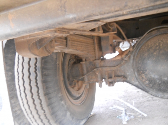 ขาย 6 ล้อ ISUZU NPR 110 (4BD1ฝาดำ) เฟืองท้ายF  มีสโลว์ปลายเกียร์ ยางดี 6 เส้น พร้อมโอน พร้อมใช้