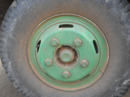 ขาย 6 ล้อ ISUZU NPR 110 (4BD1ฝาดำ) เฟืองท้ายF  มีสโลว์ปลายเกียร์ ยางดี 6 เส้น พร้อมโอน พร้อมใช้