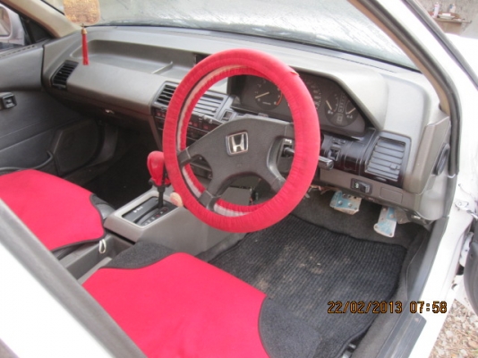 ขาย HONDA ACCORD   สีขาวกับสีดำ