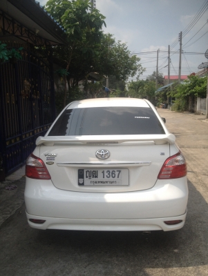 Toyota vios 1.5 E Ivory 2011