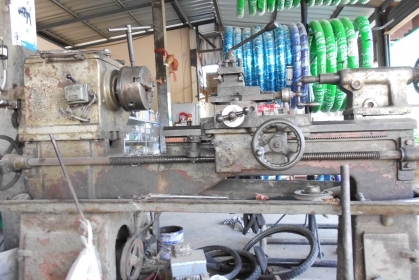 ขายเครื่องกลึง 6 ฟุต พร้อมใช้งาน ไม่มีเวลาทำเครืองอยู่ที่ร้าน