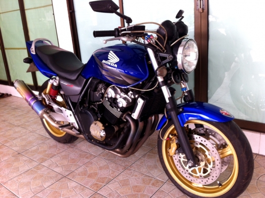 ขาย CB400 SF V-TEC3 ปี05 อินวอยแท้ๆ ท่อสูตรไทเทเนี่ยมโมริวากิ ราคา 129000 บาท
