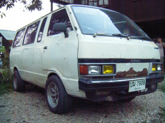 ขายรถตู้นิสสัน แวนเนส  49000