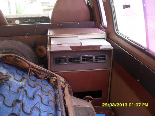 ขายรถตู้นิสสัน แวนเนส  49000