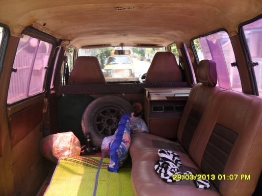 ขายรถตู้นิสสัน แวนเนส  49000