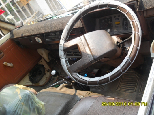 ขายรถตู้นิสสัน แวนเนส  49000