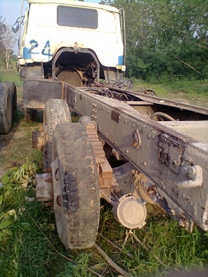 ขายซาก พร้อมหัว เสื้อเพลา  NISSUN UD CW51 ตามสภาพ