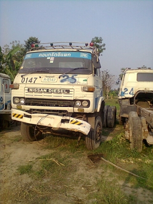 ขายซาก พร้อมหัว เสื้อเพลา  NISSUN UD CW51 ตามสภาพ