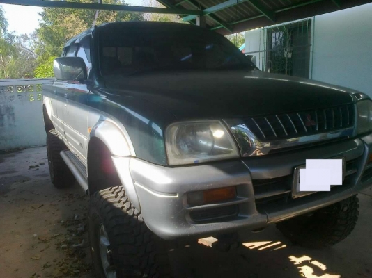 สตราด้า 4x4 คานแข็ง เกียรฟูทาม  เครื่องเจออโต้