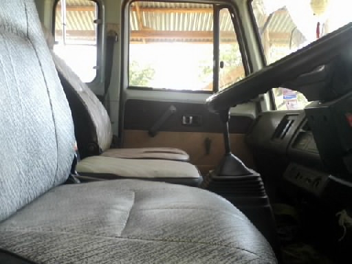 ขายรถบรรทุก ISUZU ROKCY 195 แรง รถประกอบครับ พร้อมเครน 3ตัน3ปอก กระบะยาว6เมตร ยาง90เปอร์เซนต์ เครื่องดี คัสชีส์สวย รถพร้อมใช้งานครับ