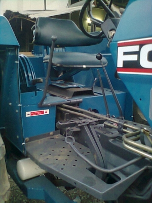 ขายรถไถฟอร์ดนิวฮอนแลนด์ 6640 2 เพลา ใบมีด ฝาน7 ทะเบียนพร้อมโอน