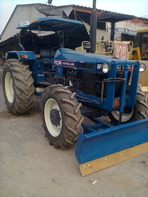 ขายรถไถฟอร์ดนิวฮอนแลนด์ 6640 2 เพลา ใบมีด ฝาน7 ทะเบียนพร้อมโอน