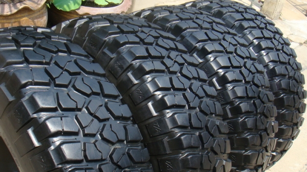 ขายยางMud BF Goodrich KM2 33 10.5 r15 ขายยางMud BF Goodrich KM2 33 10.5 r15