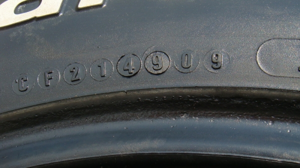 ขายยางMud BF Goodrich KM2 33 10.5 r15 ขายยางMud BF Goodrich KM2 33 10.5 r15