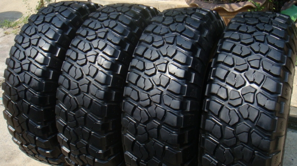 ขายยางMud BF Goodrich KM2 33 10.5 r15 ขายยางMud BF Goodrich KM2 33 10.5 r15
