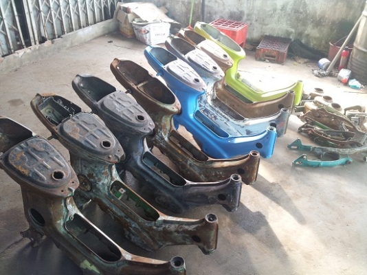 **โครงชาลี+ถังน้ำมัน+สวิงอาร์ม 3499 บาท**