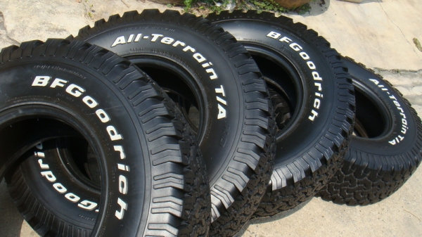 ขายยาง BF Goodrich Allterrain 31 10.5 r15 ใหม่กิ๊ก ขายยาง BF Goodrich Allterrain 31 10.5 r15 ใหม่กิ๊ก