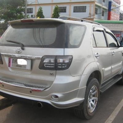 FORTUNER3.0V AUTO4*4 2008 เบาะหนัง เล่มทะเบียนพร้อมโอน