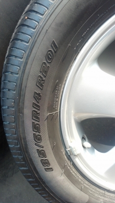 ขายแม็กวีออส ขอบ 14 พร้อมยางสภาพดี 4300 ขายแม็กวีออส ขอบ 14 พร้อมยางสภาพดี 4300