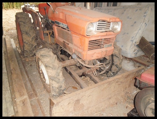 รถไถ 26 แรง 2เพลา สภาพดี น่าใช้