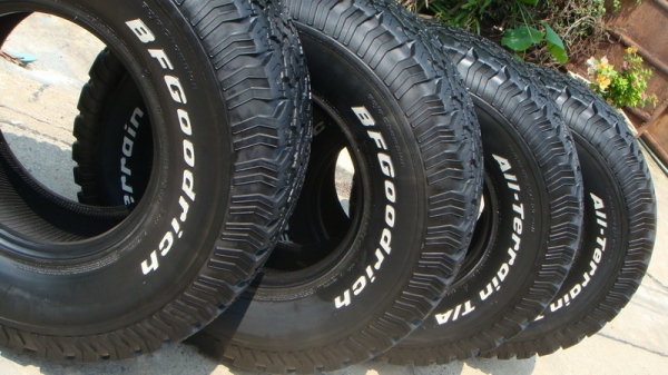 ขายยาง BF Goodrich Allterrain 33 12.5 r15