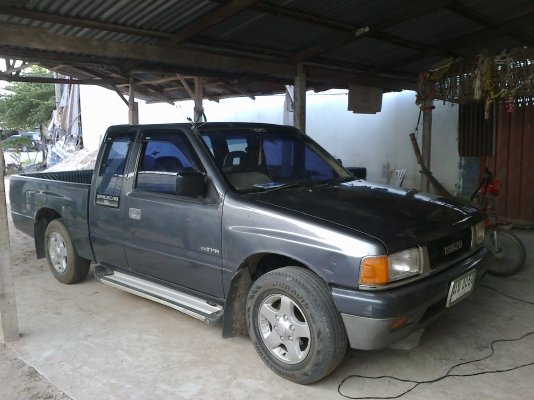 อีซูซเดิมสวย ขายถูก พร้อมใช้