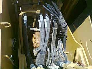 รถแบคโฮ CAT  312D  รถทำงาน  7000 กว่า ซม.   สนใจติดต่อ 081 - 6079515