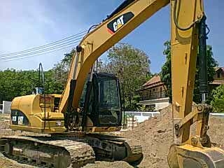 รถแบคโฮ CAT  312D  รถทำงาน  7000 กว่า ซม.   สนใจติดต่อ 081 - 6079515
