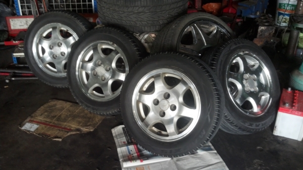 แม็กซีวิคขอบ 14 สี่รูร้อย พร้อมยางแมกซิส ราคา 3500