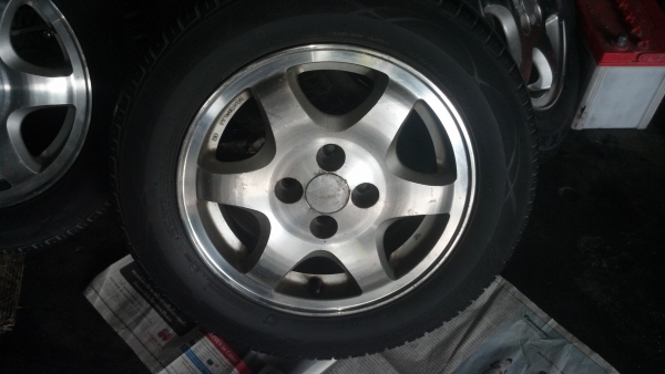 แม็กซีวิคขอบ 14 สี่รูร้อย พร้อมยางแมกซิส ราคา 3500