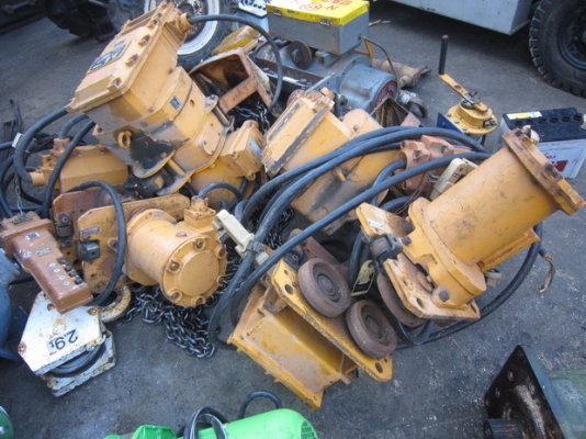 ขาย รอกไฟฟ้า (โซ่) KITO 2.8 ตัน มือสองญี่ปุ่น สภาพสวย