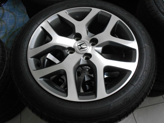 ขายล้อแม็ก Honda City ขอบ 16 ลายเขากวาง พร้อมยางปี 11