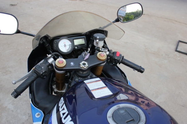 บรีส ลำลูกกา // ขาย GSXR 1000 K3 รถอินวอยล์ เครื่องใช้ดี พร้อมใช้งาน