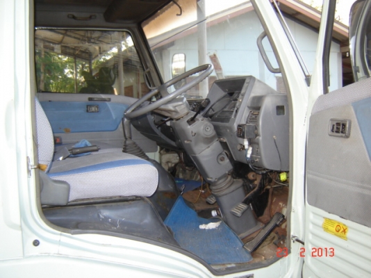 HINO  FC  กะบะเหล็ก สนใจติดต่อ  โทร  081-2805754