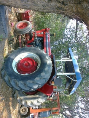 รถไทยรุ่นแมคซี่ 185 ใบมีดหน้าไม่มีเครื่องดีแน่นยางหลังใหม่พร้อมใช้งานราคาประเมินอยู่ที่ 200000 รถไทยรุ่นแมคซี่ 185 ใบมีดหน้าไม่มีเครื่องดีแน่นยางหลังใหม่พร้อมใช้งานราคาประเมินอยู่ที่ 200000