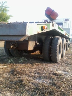 รถบรรทุก10ล้อ2เพลาท้ายลาดMITSUBISHI FN 527 MA วางเครื่องเทอร์โบ 220 แรง เครื่องมีเยิ้มนิดๆ คัสชีส์สวย หัวเก๋งดี เอกสารพร้อมโอนครับ