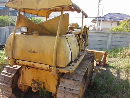 ขาย-รถดันดิน/ รถแทรกเตอร์ KOMATSU: D45A-1 มือสองนำเข้าจากญี่ปุ่น 90 แรงม้า สภาพสวย พร้อมใช้งาน