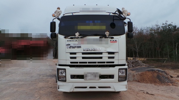 ISUZU  FXZ360  ใช้งานมา  18x,xxx กม. คุณมงคล  (กสิน แย้มปั้น) จ.กำแพงเพชร  มัดจำมาแล้วค่ะหนึ่งแสนบาท