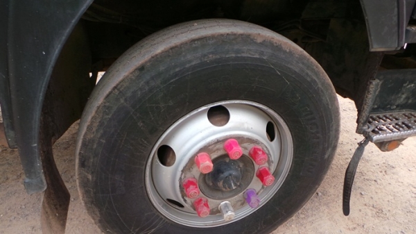 ISUZU  FXZ360  ใช้งานมา  18x,xxx กม. คุณมงคล  (กสิน แย้มปั้น) จ.กำแพงเพชร  มัดจำมาแล้วค่ะหนึ่งแสนบาท