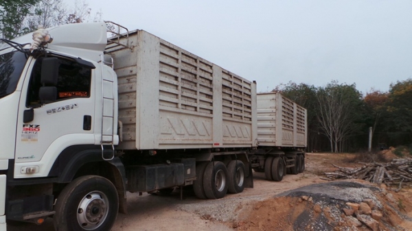 ISUZU  FXZ360  ใช้งานมา  18x,xxx กม. คุณมงคล  (กสิน แย้มปั้น) จ.กำแพงเพชร  มัดจำมาแล้วค่ะหนึ่งแสนบาท