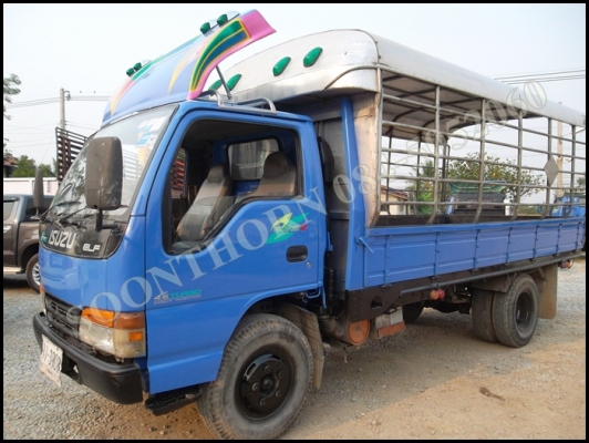 ขายด่วน รถบรรทุก 6 ล้อ ISUZU NKR 120 แรง รถห้างแท้ ปึ 40 (มีหลังคา) รถสวยพร้อมใช้งาน ราคาสุดคุ้ม
