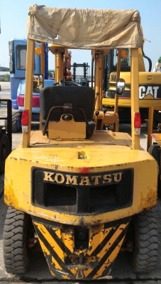 ขายรถ FORKLIFT KOMATSU FG20-7 เก่านอก