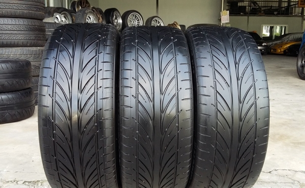 ยาง,225-45-18 Hankook V12 ดอกหนาปี12 สามเส้น 2,700