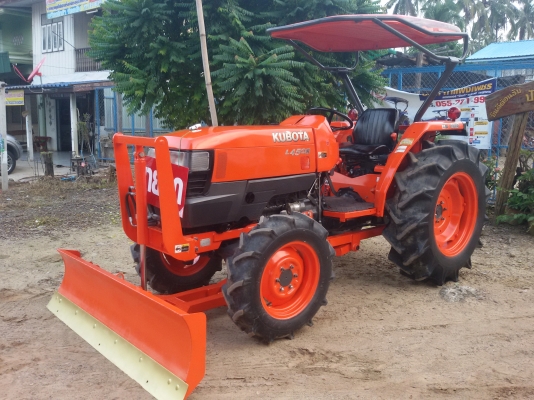 ปัญญาแทรคเตอร์..จัดมาให้ครับ ด่วน!!!คูโบต้า L4508 ใบมีดคานล่างFD180พร้อมโรตาลี่1.80ม.