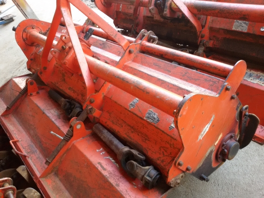 ปัญญาแทรคเตอร์..จัดมาให้ครับ ด่วน!!!คูโบต้า L4508 ใบมีดคานล่างFD180พร้อมโรตาลี่1.80ม.