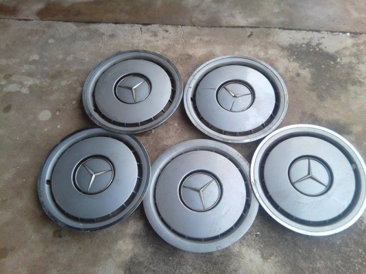 ขาย ฝาครอบล้อรถ benz ขอบ15