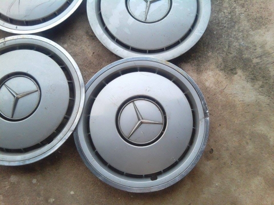 ขาย ฝาครอบล้อรถ benz ขอบ15