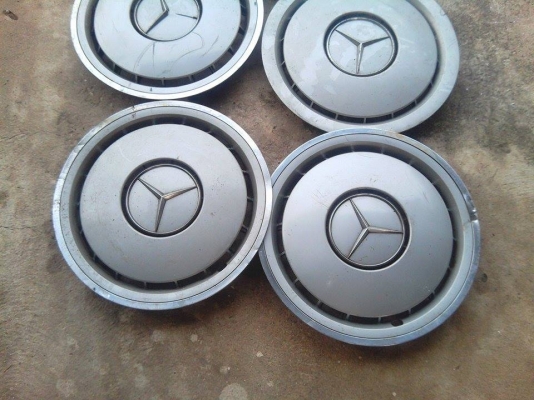 ขาย ฝาครอบล้อรถ benz ขอบ15