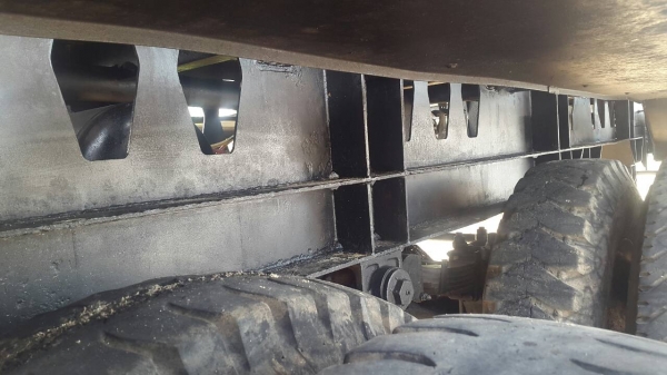 ขายหางเทรลเลอร์ แท๊งค์น้ำส่าอ้อย ขนาดบรรจุ 32000 ลิตร 2 เพลา ยาว 10.50 เมตร ราคา 155000